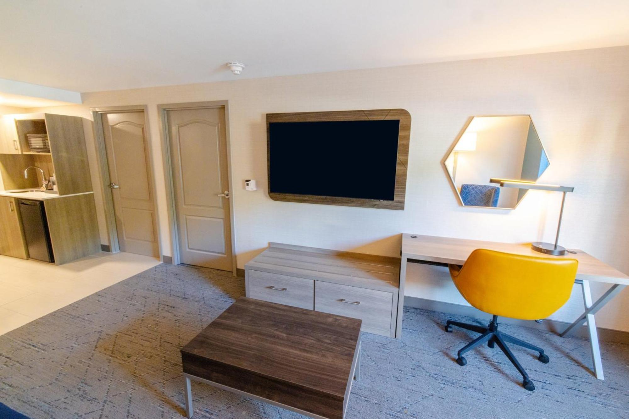 Holiday Inn Express - Neptune By Ihg Zewnętrze zdjęcie