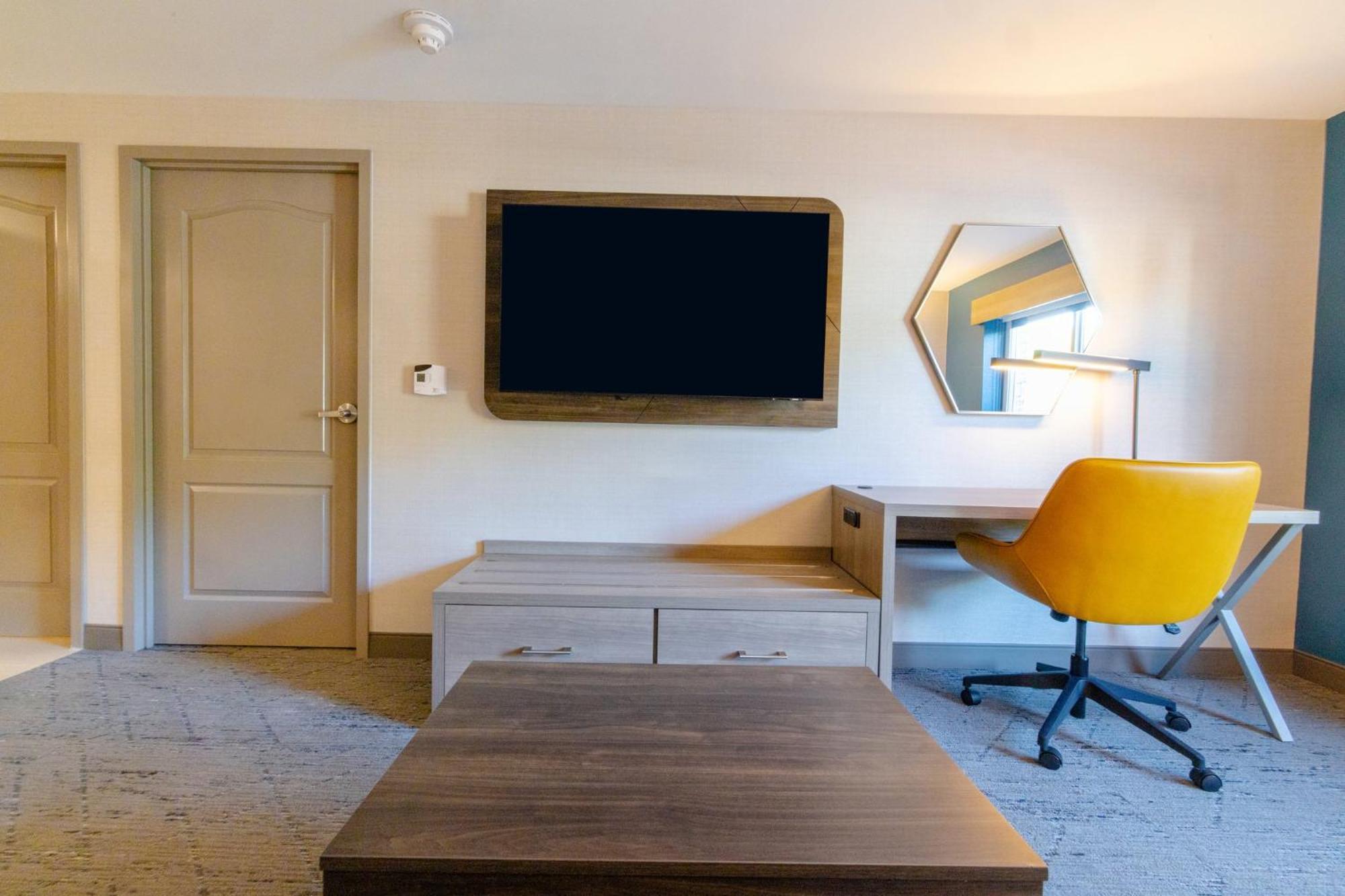 Holiday Inn Express - Neptune By Ihg Zewnętrze zdjęcie