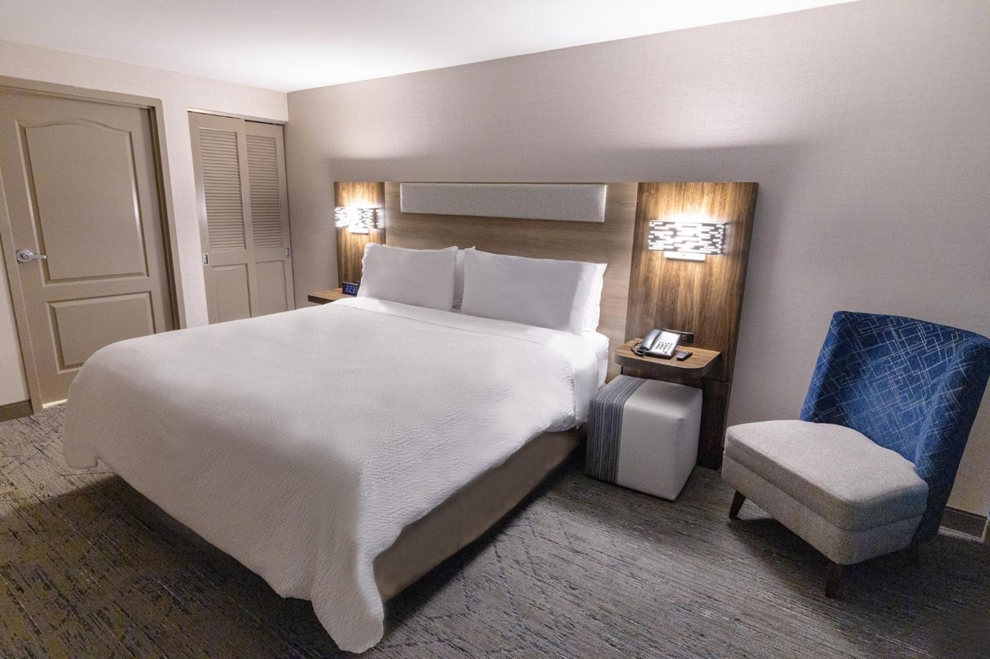 Holiday Inn Express - Neptune By Ihg Zewnętrze zdjęcie